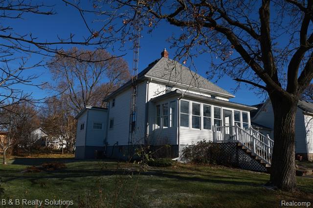 Builiding view four for 4131 Pleasant, North Branch, MI. 48461