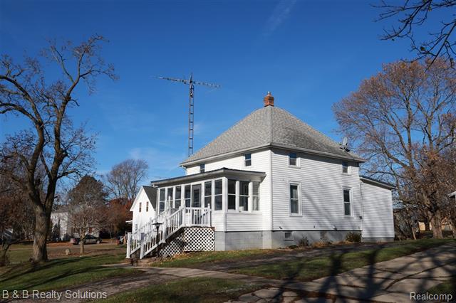 Builiding view two for 4131 Pleasant, North Branch, MI. 48461