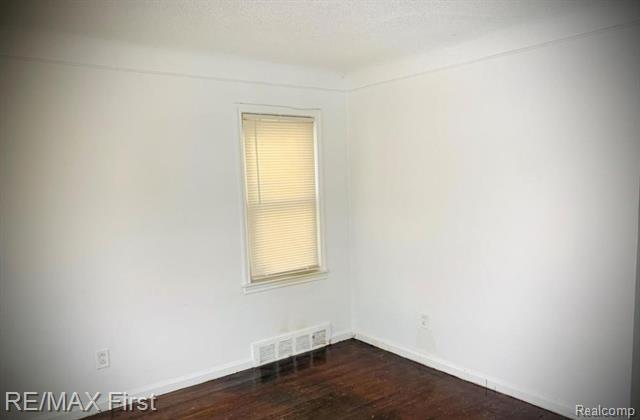 Builiding view three for 15910 Parkway, Detroit, MI. 48223