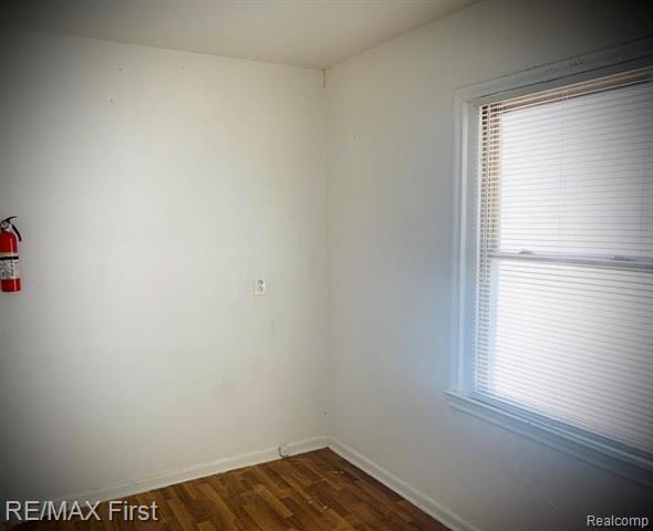 Builiding view two for 15910 Parkway, Detroit, MI. 48223