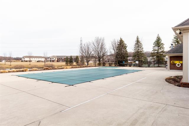 Builiding view forty for 52196 Naugatuck, Macomb, MI. 48042