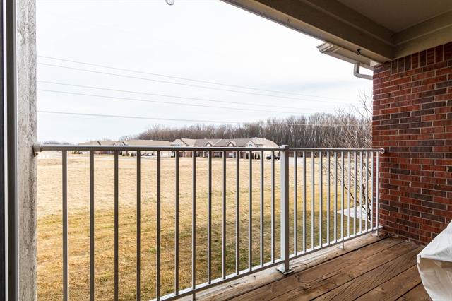 Builiding view twenty two for 52196 Naugatuck, Macomb, MI. 48042