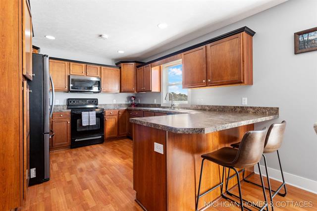 Builiding view ten for 1433 Savannah, Zeeland, MI. 49464