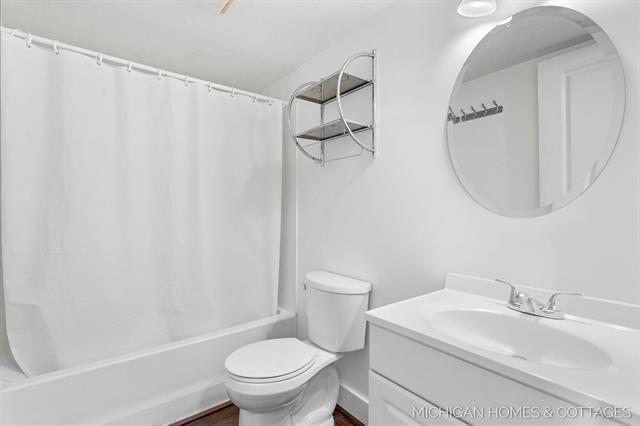 Builiding view twenty five for 1433 Savannah, Zeeland, MI. 49464