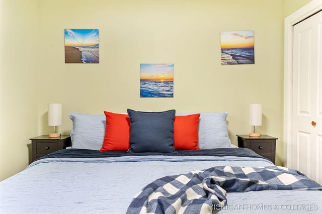 Builiding view twenty seven for 1433 Savannah, Zeeland, MI. 49464