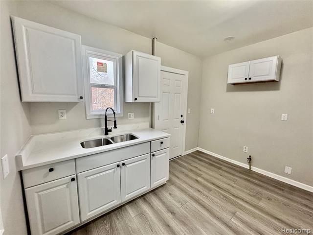 Builiding view six for 2514 Beals, Detroit, MI. 48214