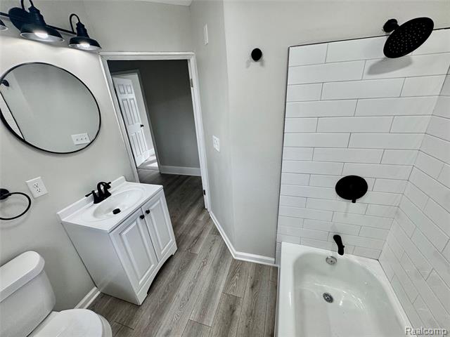 Builiding view thirteen for 2514 Beals, Detroit, MI. 48214