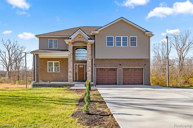 front view for 6140 Whittaker Road, Ypsilanti, Mi. 48197