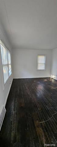 Builiding view eleven for 20242 Ward, Detroit, MI. 48235