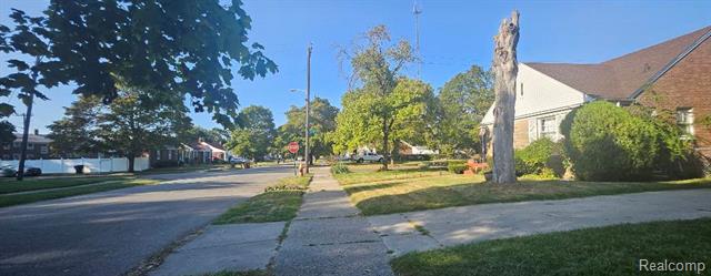 Builiding view four for 20242 Ward, Detroit, MI. 48235