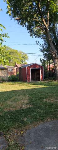 Builiding view seven for 20242 Ward, Detroit, MI. 48235