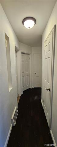 Builiding view sixteen for 20242 Ward, Detroit, MI. 48235