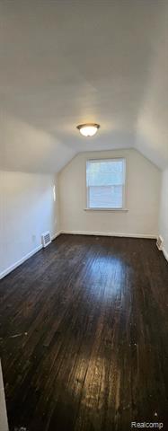 Builiding view twenty seven for 20242 Ward, Detroit, MI. 48235