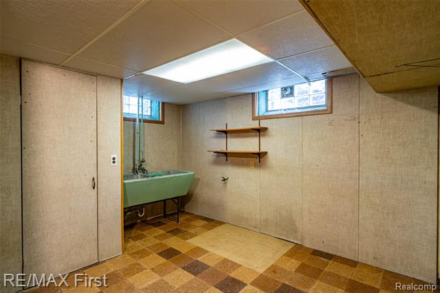 Builiding view forty five for 275 Council, Clawson, MI. 48017