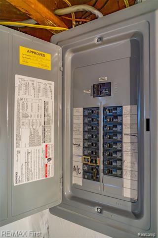 Builiding view forty seven for 275 Council, Clawson, MI. 48017