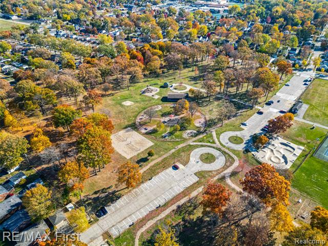 Builiding view nine for 275 Council, Clawson, MI. 48017