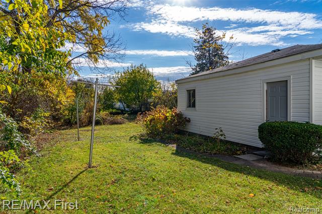 Builiding view three for 275 Council, Clawson, MI. 48017