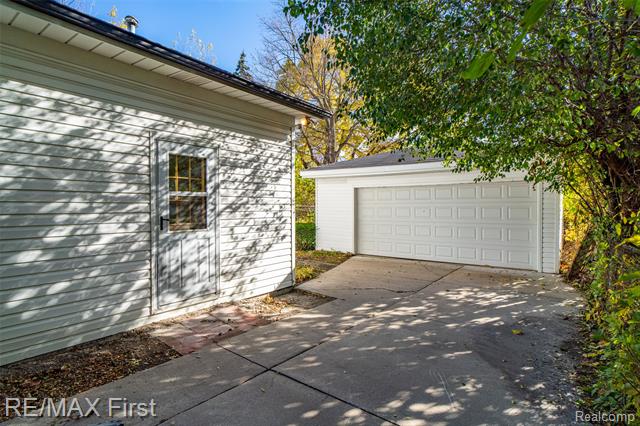 Builiding view two for 275 Council, Clawson, MI. 48017