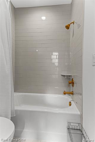 Builiding view fifteen for 2837 Brush, West Bloomfield, MI. 48322