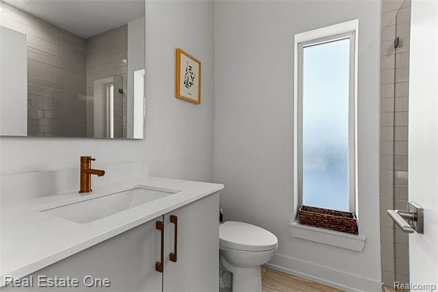 Builiding view twenty six for 2837 Brush, West Bloomfield, MI. 48322