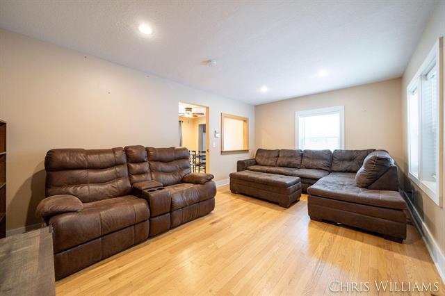 Builiding view five for 2288 Macarthur, Muskegon, MI. 49442