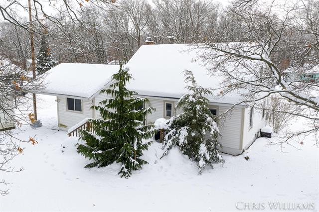 Builiding view twenty nine for 2288 Macarthur, Muskegon, MI. 49442