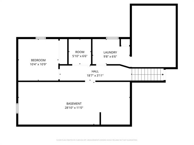 Builiding view twenty one for 2288 Macarthur, Muskegon, MI. 49442