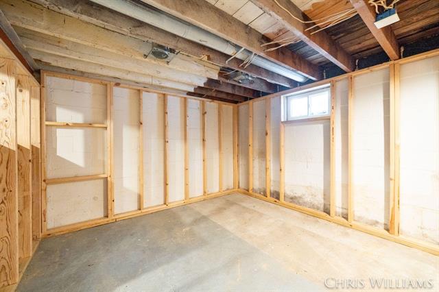 Builiding view twenty two for 2288 Macarthur, Muskegon, MI. 49442