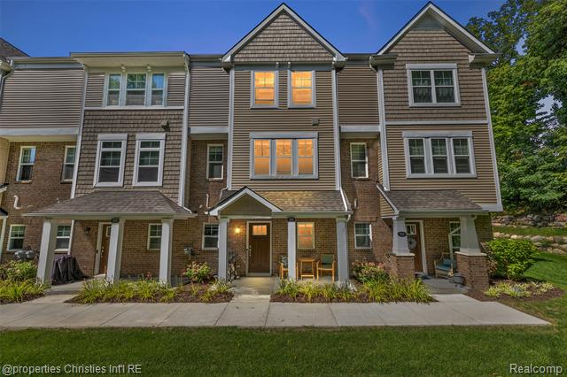 Builiding view one for 224 Sean, Brighton, MI. 48116