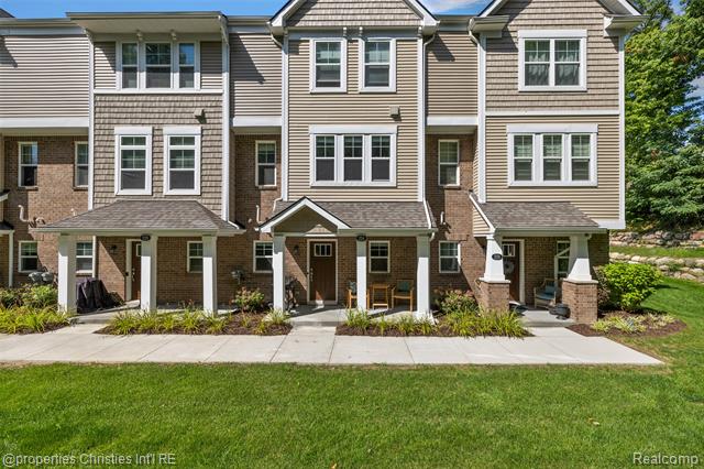 Builiding view thirty one for 224 Sean, Brighton, MI. 48116