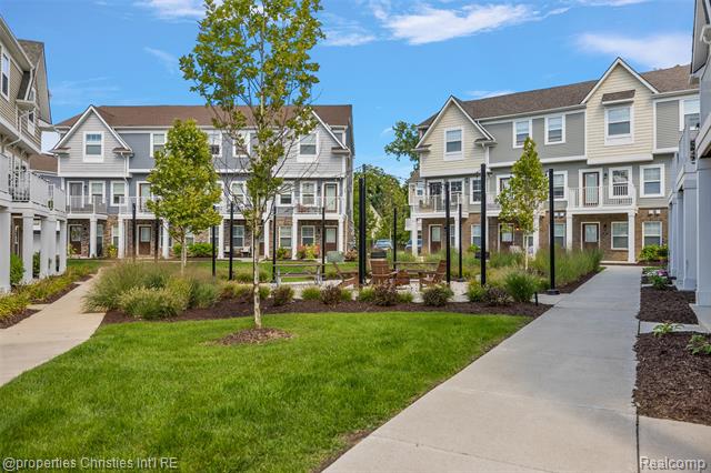 Builiding view twenty one for 224 Sean, Brighton, MI. 48116