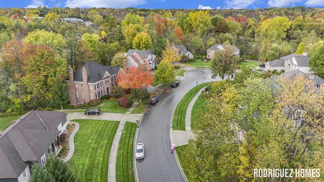 Builiding view forty one for 3890 Clearview, Grand Rapids, MI. 49546