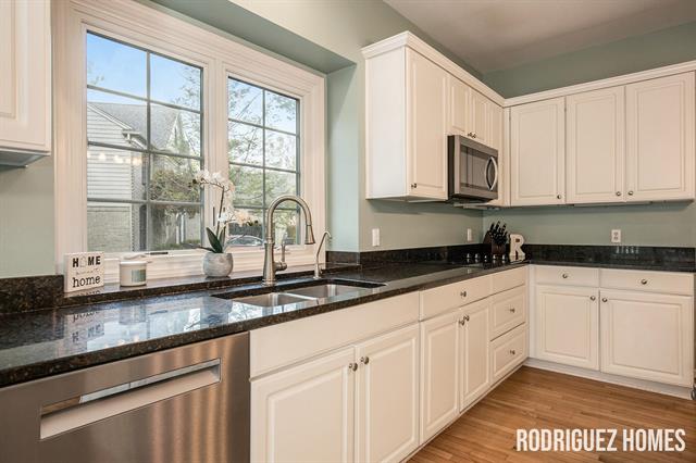 Builiding view nine for 3890 Clearview, Grand Rapids, MI. 49546