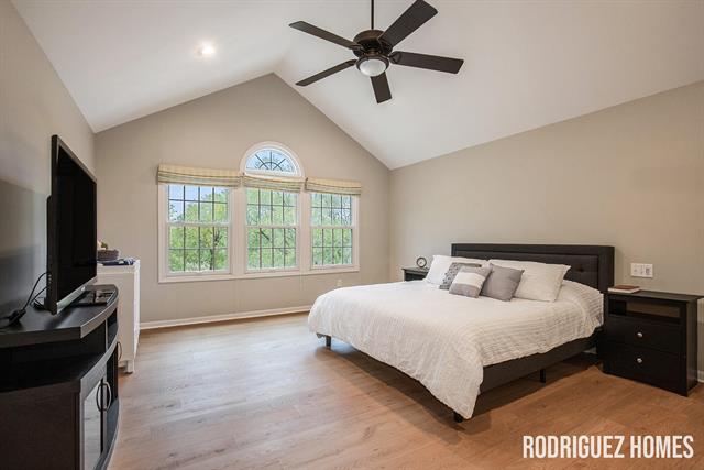 Builiding view seventeen for 3890 Clearview, Grand Rapids, MI. 49546