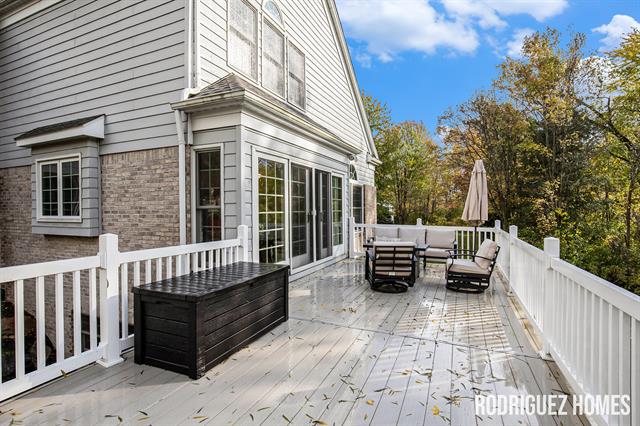 Builiding view thirty five for 3890 Clearview, Grand Rapids, MI. 49546