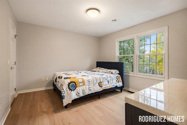 Builiding view twenty four for 3890 Clearview, Grand Rapids, MI. 49546