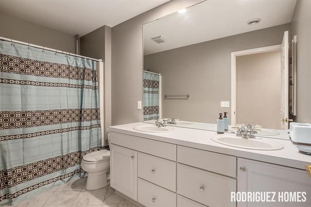 Builiding view twenty two for 3890 Clearview, Grand Rapids, MI. 49546