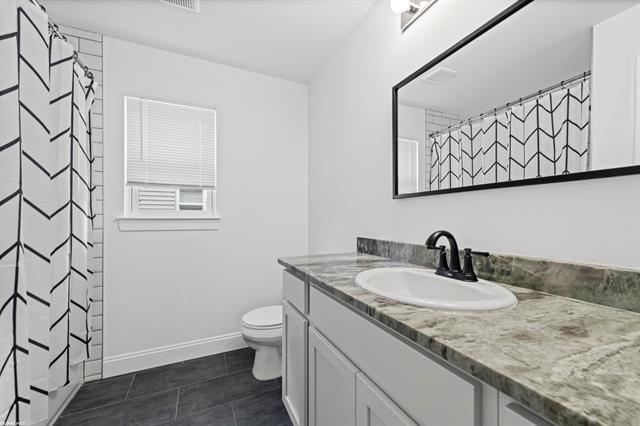 Builiding view seventeen for 47359 Bayside Circle East, New Baltimore, MI. 48047