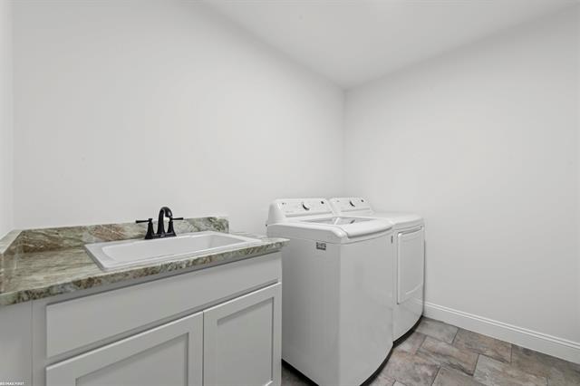 Builiding view twenty five for 47359 Bayside Circle East, New Baltimore, MI. 48047