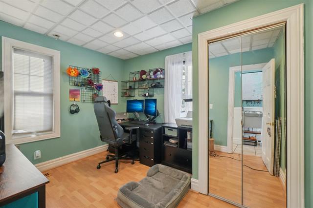 Builiding view eleven for 7 Oakwood, Ypsilanti, MI. 48197