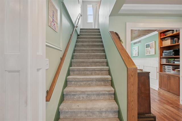 Builiding view fifteen for 7 Oakwood, Ypsilanti, MI. 48197