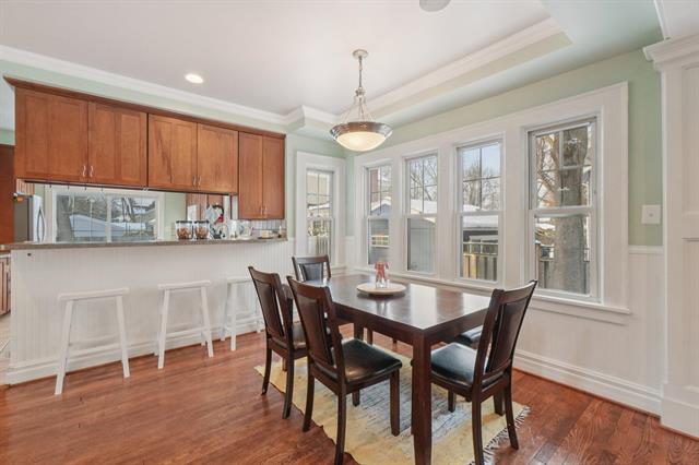 Builiding view seven for 7 Oakwood, Ypsilanti, MI. 48197