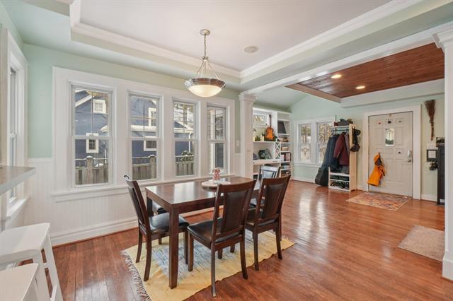 Builiding view six for 7 Oakwood, Ypsilanti, MI. 48197