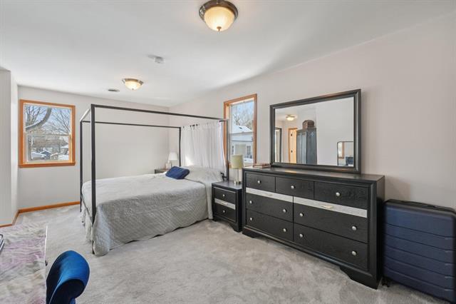 Builiding view sixteen for 7 Oakwood, Ypsilanti, MI. 48197