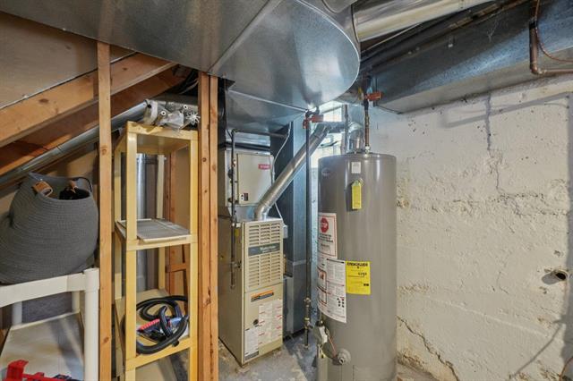 Builiding view thirty for 7 Oakwood, Ypsilanti, MI. 48197