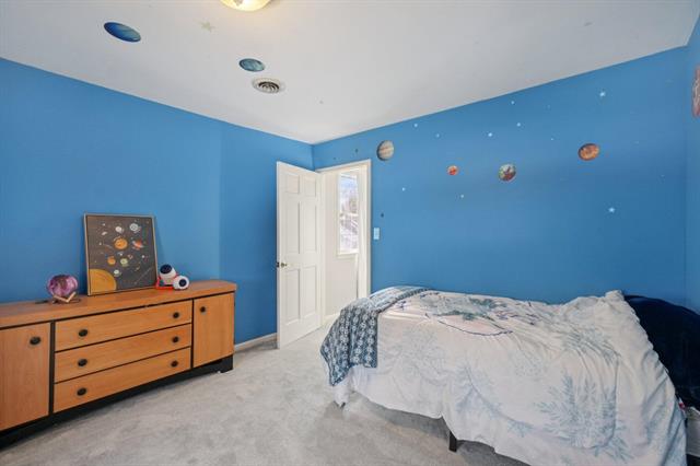 Builiding view twenty three for 7 Oakwood, Ypsilanti, MI. 48197