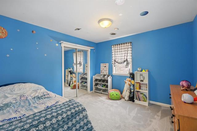 Builiding view twenty two for 7 Oakwood, Ypsilanti, MI. 48197