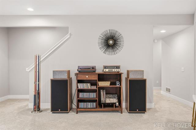 Builiding view thirty eight for 4339 Mason St, Zeeland, MI. 49464