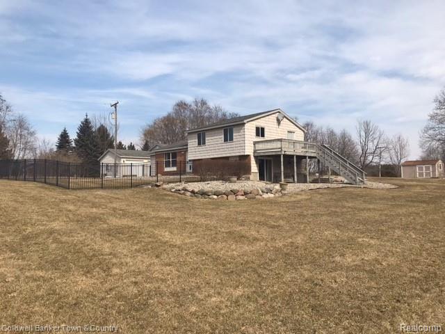 front view for 8441 Farley Road, Pinckney, Mi. 48169