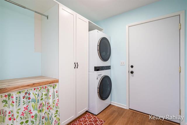 Builiding view fifteen for 6587 Waybridge, Grand Rapids, MI. 49546